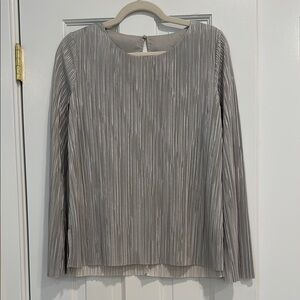 Witchery Silver Gray Plisse Long Sleeve